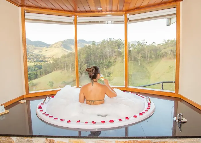 Chale Pedra Madeira Hotel São Bento do Sapucaí